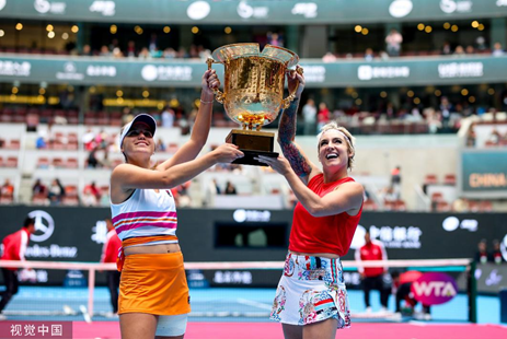 将皮球射入 将皮球射入